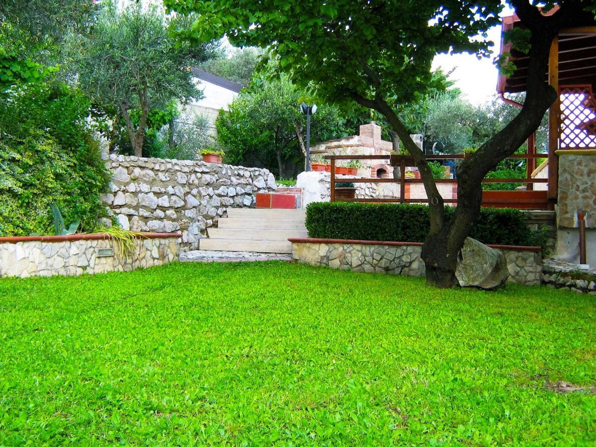 B&B Maison Villa Vittorio Avella Esterno foto