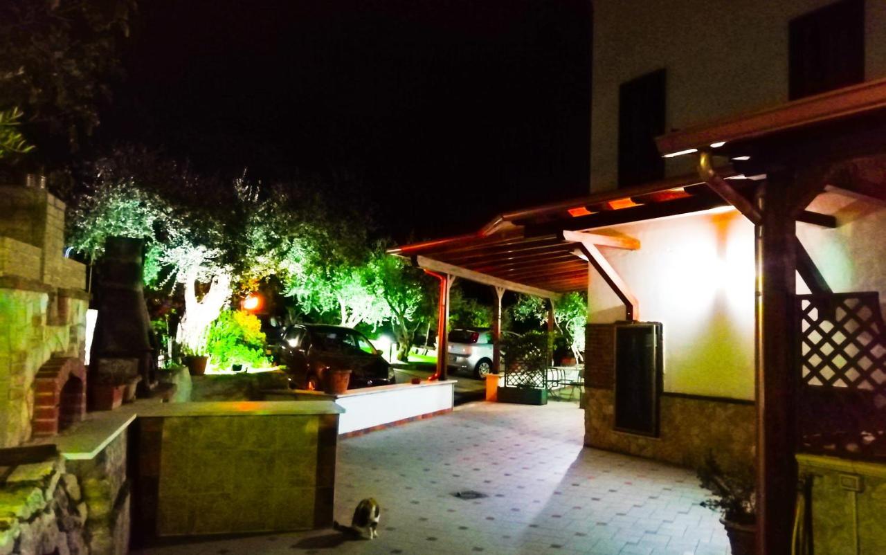 B&B Maison Villa Vittorio Avella Esterno foto