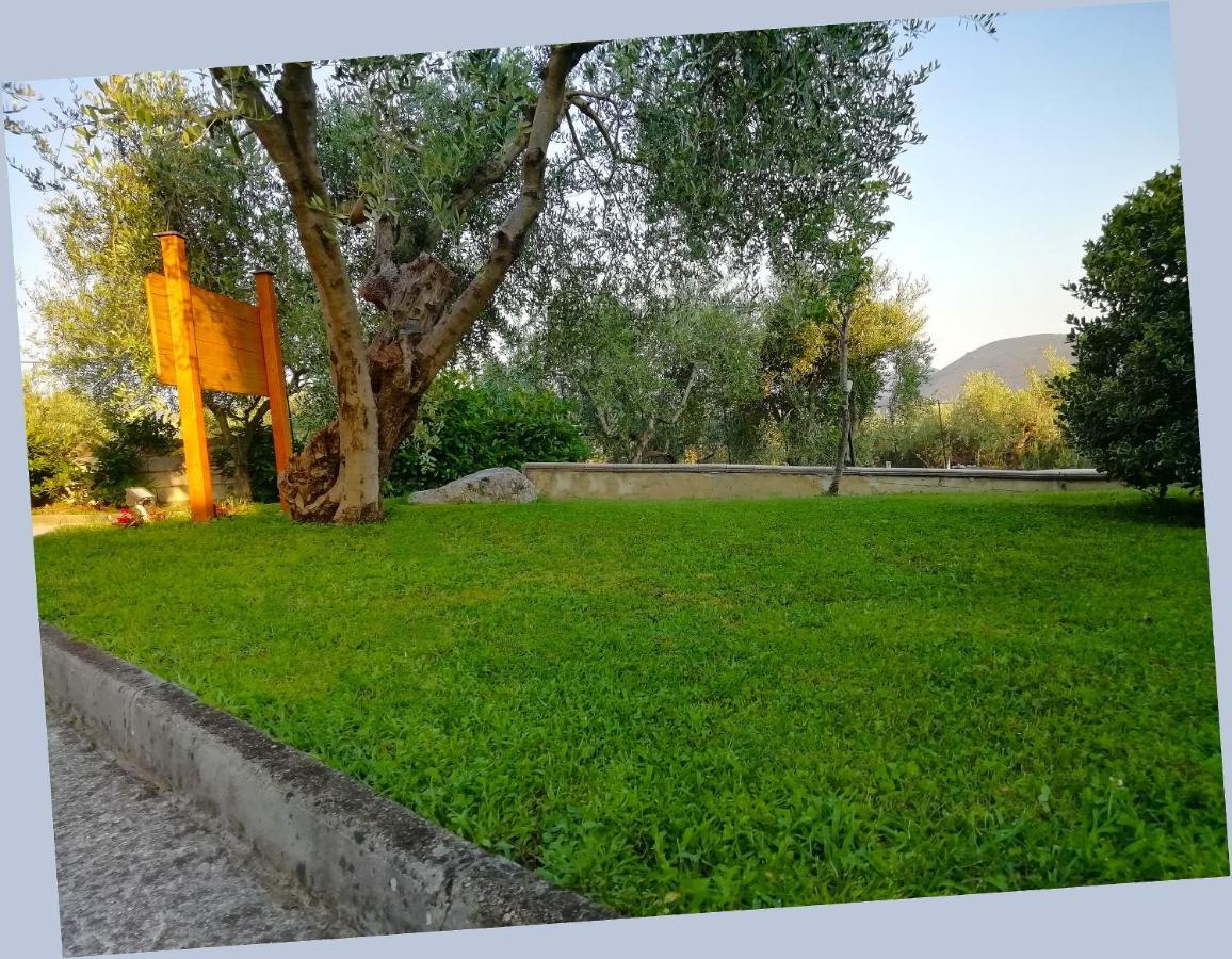 B&B Maison Villa Vittorio Avella Esterno foto