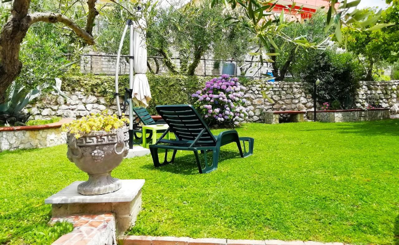 B&B Maison Villa Vittorio Avella Esterno foto