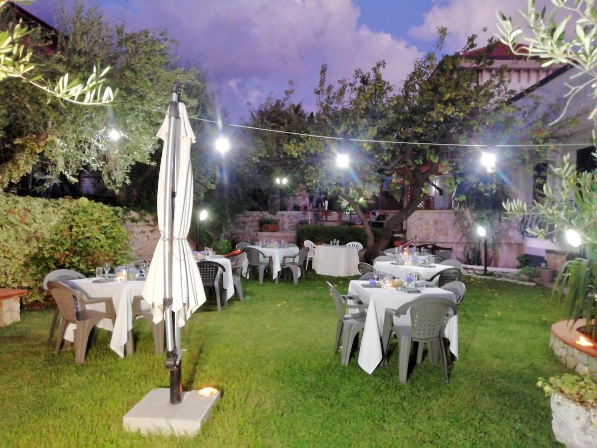 B&B Maison Villa Vittorio Avella Esterno foto