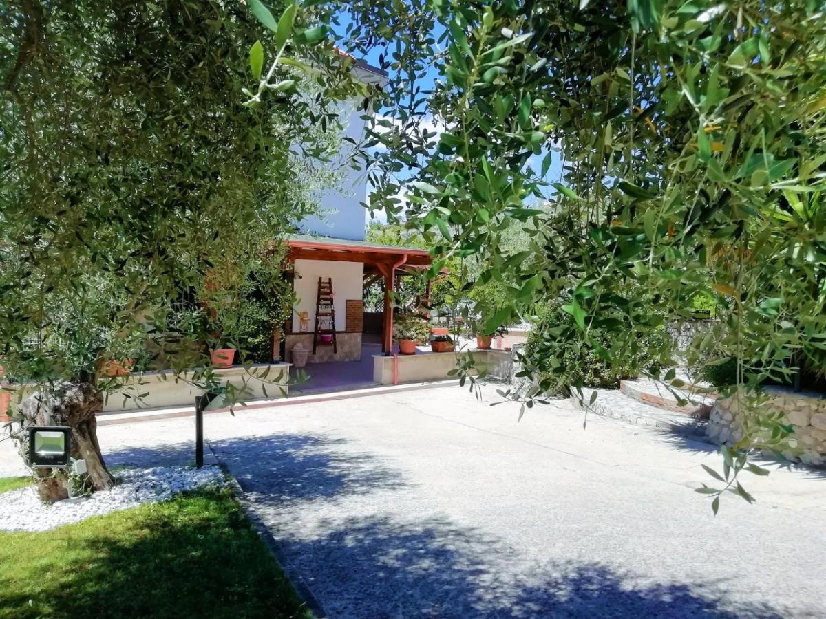 B&B Maison Villa Vittorio Avella Esterno foto